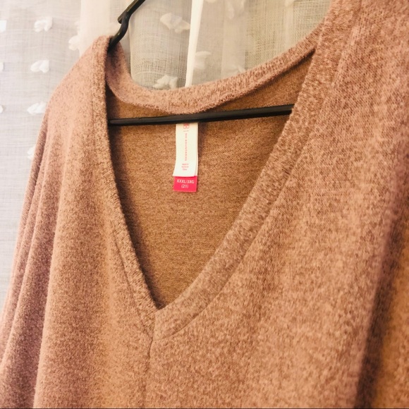 💖No Boundaries Tee - Picture 4 of 8